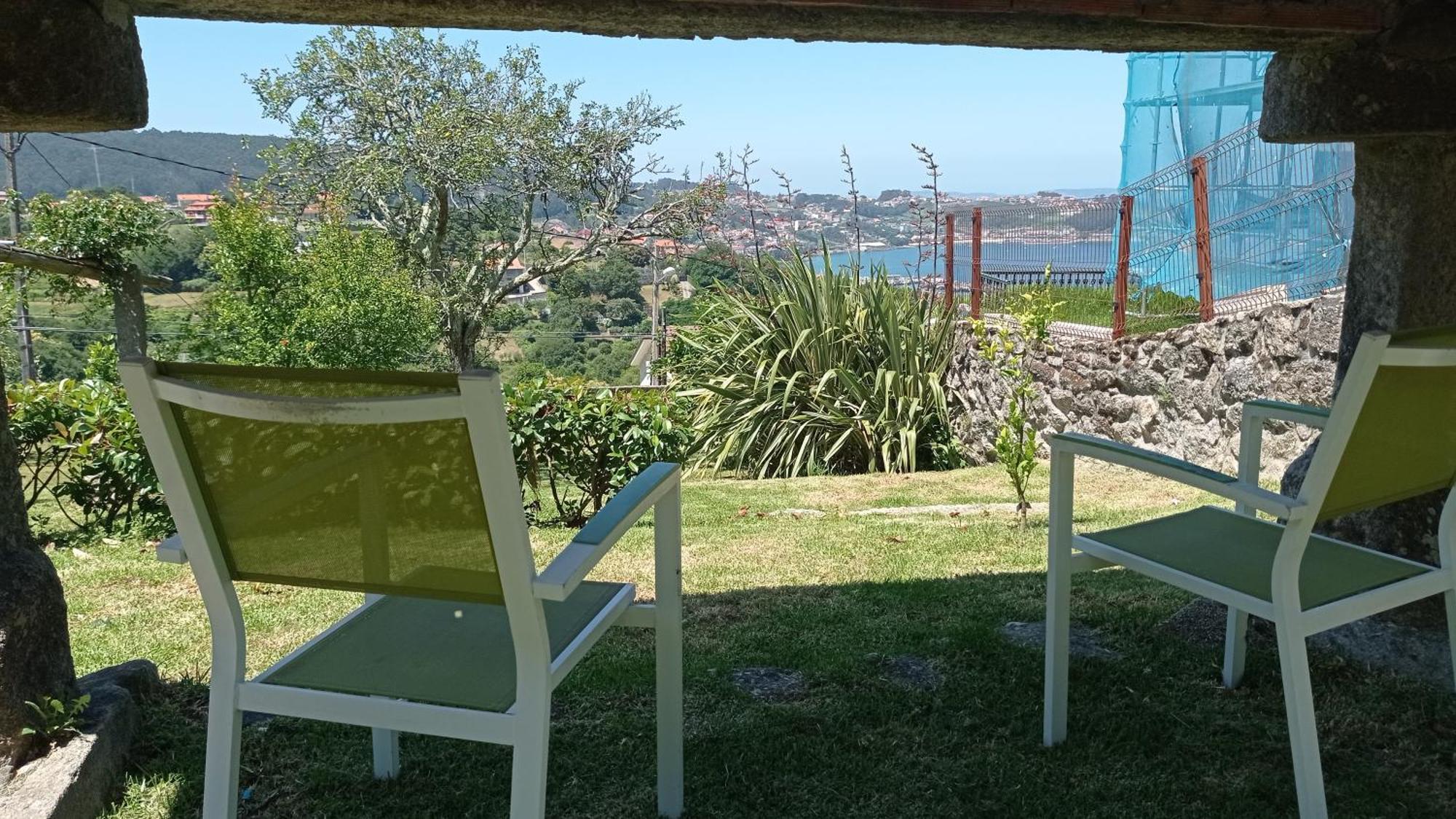 Villa A Barraca. Casa Con Jardin Y Vistas A La Ria Bueu Exterior foto